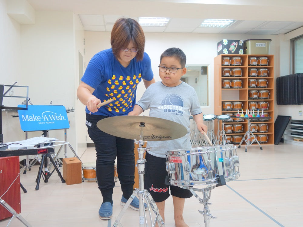 阿豪想學習打擊樂